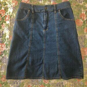 🍂 Fall Fashion Favorite Denim Skirt! 🍂